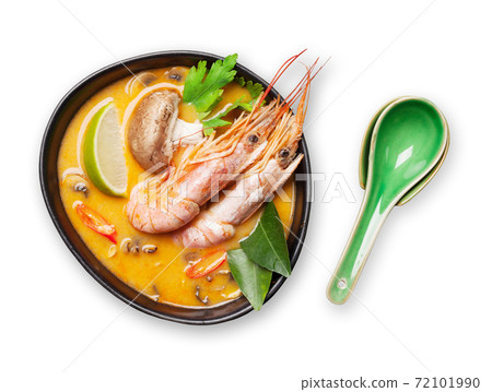 Tom yum traditional thai soup Tom yum traditional thai soup 72101990