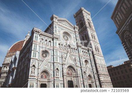 Panoramic view of Cattedrale di Santa Maria del Fiore 72103569