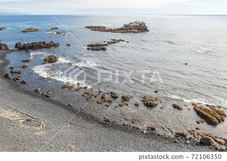 High angle view on Cobble Beach near Yaquina Head High angle view on Cobble Beach near Yaquina Head 72106350