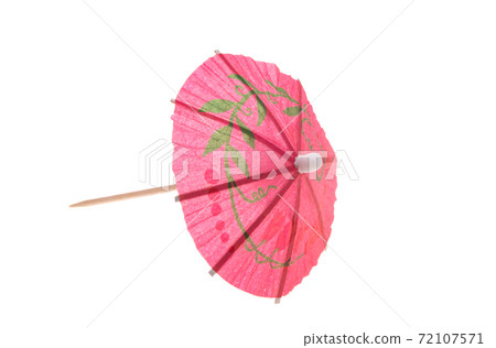 cocktail umbrellas isolated 72107571