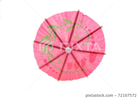 cocktail umbrellas isolated 72107572