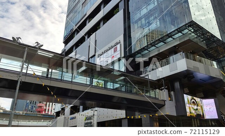 Shibuya Station West Exit Partial Completion of New Passage September 2020 Shibuya Station West Exit Partial Completion of New Passage September 2020 72115129