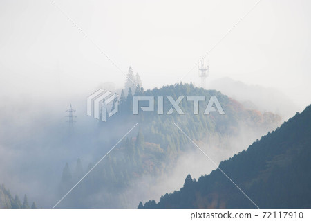 Asagiri scenery of Yufuin from Jakoshi Pass Asagiri scenery of Yufuin from Jakoshi Pass 72117910