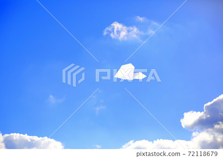 Paper airplane flying in the sky 72118679