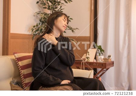 變成產婦藍色的孕婦 變成產婦藍色的孕婦 72121238