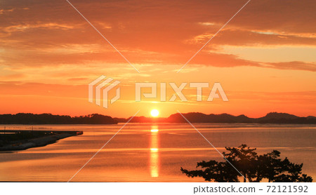 松島的早晨太陽 72121592