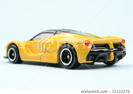 Car image 72122276