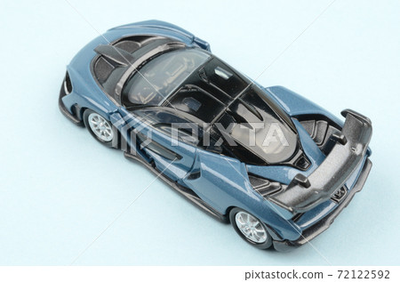 Car image Car image 72122592