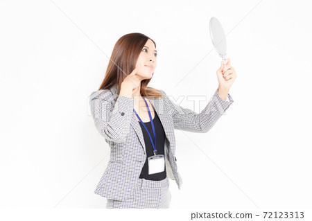 手鏡的女商人 手鏡的女商人 72123313