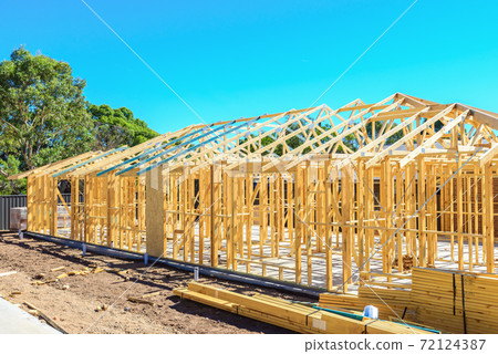 New Australian house timber frame installation New Australian house timber frame installation 72124387