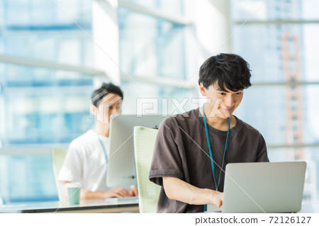 商人在t卹工作 72126127