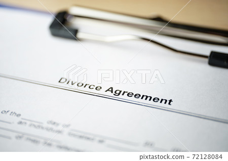 The document Divorce Agreement is ready for signing 72128084