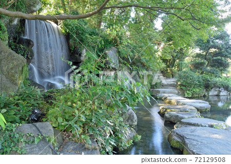 石橋文化中心的日式花園 72129508