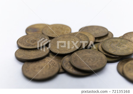 One-yen coin 72135168