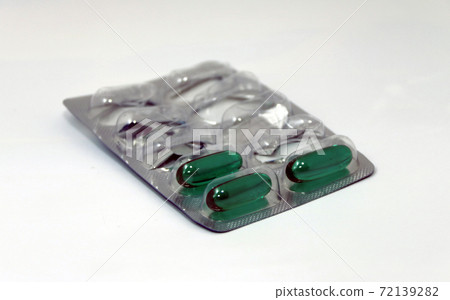 Three green drug remaining in the drug panel.  72139282