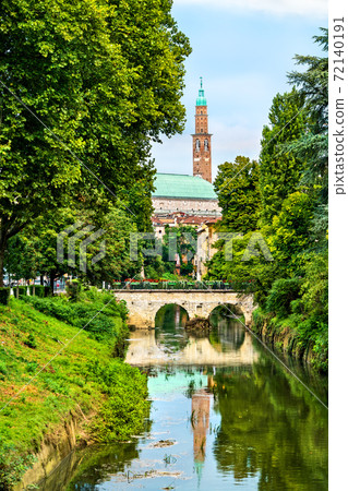 Torre Bissara with the Retrone River in Vicenza, Italy Torre Bissara with the Retrone River in Vicenza, Italy 72140191