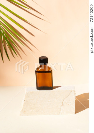 Minimal product display 72140209