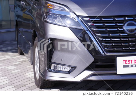 試駕有經銷商Nissan Serena的汽車 72140256