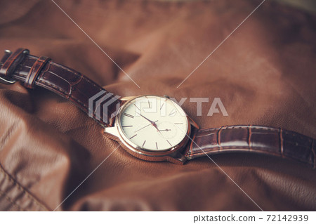 watch on eather watch on eather 72142939