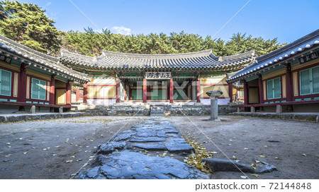Gyeongju Oksan Seowon 72144848