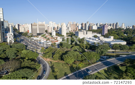 Sao Paulo city and 23 de Maio avenue. 72147293