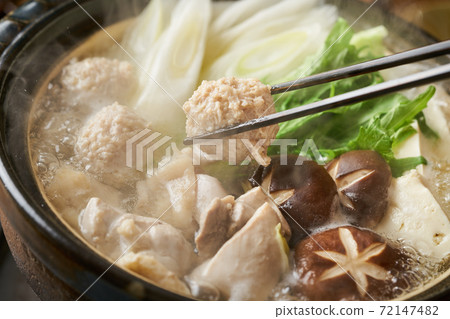 Chicken nabe  72147482