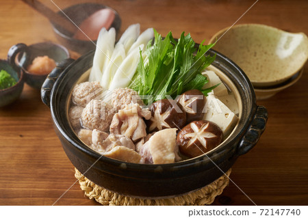 Chicken nabe  72147740