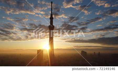 朝日和天空樹 72149146