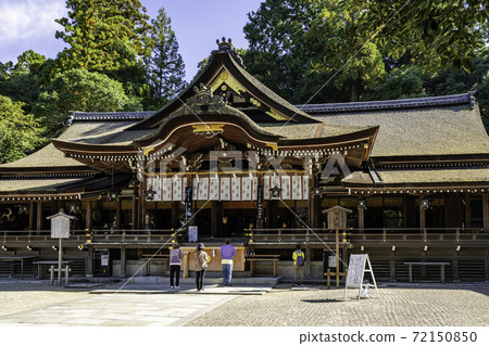 Oomiwa Shrine, Sakurai City, Nara Prefecture 72150850