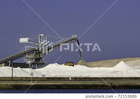 Mitsukojima Pier Co., Ltd. Industrial Salt Accumulation Station Kure City, Hiroshima Prefecture 72153080