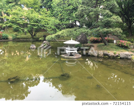 日本庭園 72154115