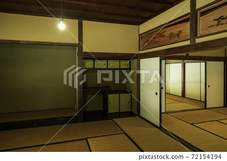 廣島縣吳市市前監護人司令官室飯山紀念堂 72154194