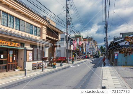 Honmachi Machiyakan and Hokkoku Highway 72157783
