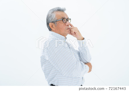 Senior men worried and think 72167443