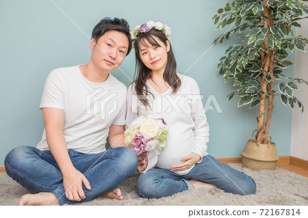 Maternity photo Maternity photo 72167814