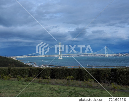 從淡路SA看到的明石海峽大橋 72169358