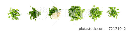 Chopped greens, garlic and parsley set isolated Chopped greens, garlic and parsley set isolated 72171042