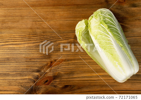 Whole Chinese Cabbage, Napa Cabbage or Wombok Whole Chinese Cabbage, Napa Cabbage or Wombok 72171065