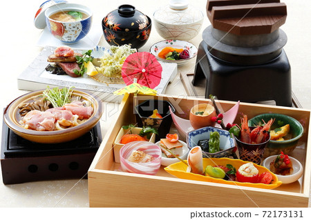 Japanese food 72173131