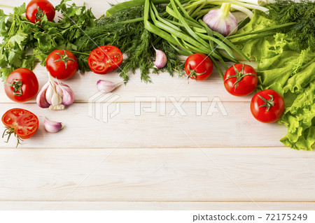 Fresh vegetables on the wooden background copy space 72175249