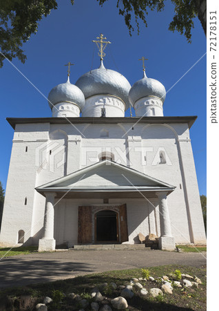 Cathedral of the Assumption of the Holy Virgin in the town of Belozersk Cathedral of the Assumption of the Holy Virgin in the town of Belozersk 72178151