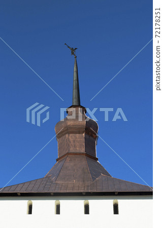 Spire Kazanskaya of the tower Kirillo-Belozersky Monastery, Vologda region, Russia Spire Kazanskaya of the tower Kirillo-Belozersky Monastery, Vologda region, Russia 72178251