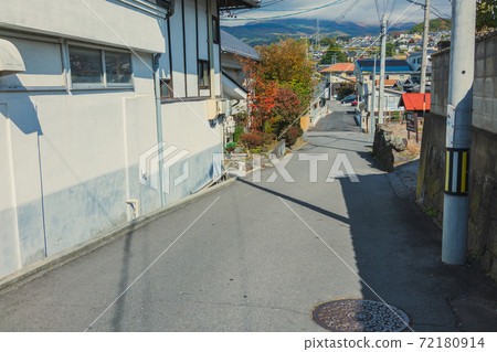 Gonbeizaka [Honmachi, Komoro City] 72180914