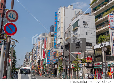 車站大久保站前的風景 72181892