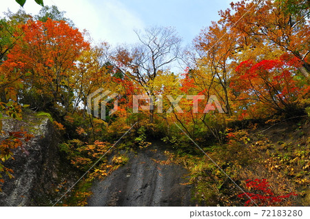 山形市Yamadera Funpakusan Kinshu秋葉河谷 72183280