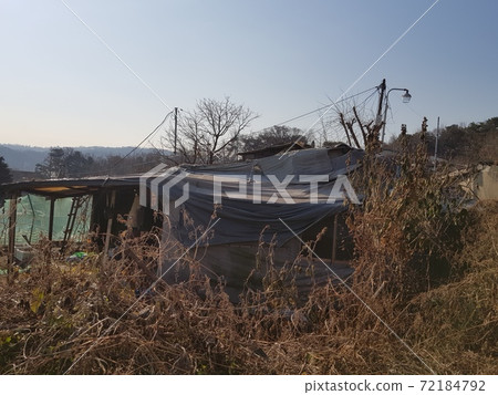 Jeongneunggol, redevelopment, alley, abandoned house Jeongneunggol, redevelopment, alley, abandoned house 72184792