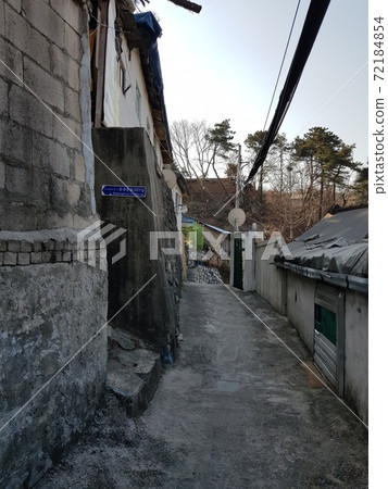 正陵郭,再開發,胡同,廢棄的房屋 正陵郭,再開發,胡同,廢棄的房屋 72184854