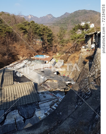 正陵郭,再開發,胡同,廢棄的房屋 正陵郭,再開發,胡同,廢棄的房屋 72184858