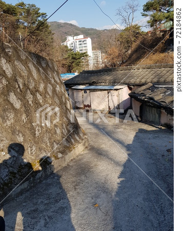 正陵郭,再開發,胡同,廢棄的房屋 正陵郭,再開發,胡同,廢棄的房屋 72184862