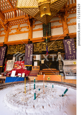 [Shiga Prefecture] Chikubu Island Hogonji Main Hall (Bensai Tendo) 72185829